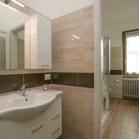 Apartment Alberti Emma - Happy *